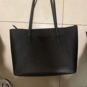DKNY BLACK PURSE